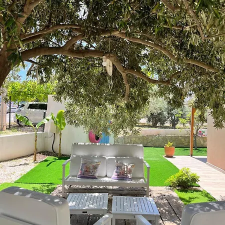 Beachside Garden With Spacious Private Garden In 빌라 *