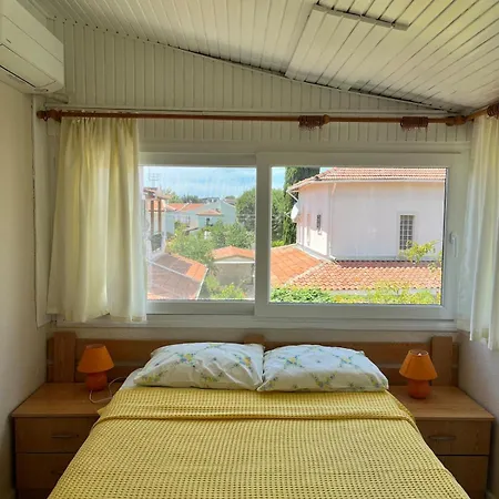 Beachside Garden With Spacious Private Garden In Βίλα *