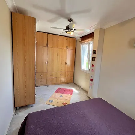 빌라 Beachside Garden With Spacious Private Garden In