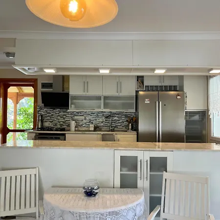 Beachside Garden With Spacious Private Garden In * Çeşme